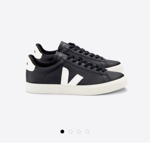 Womens Veja Leather Black/white